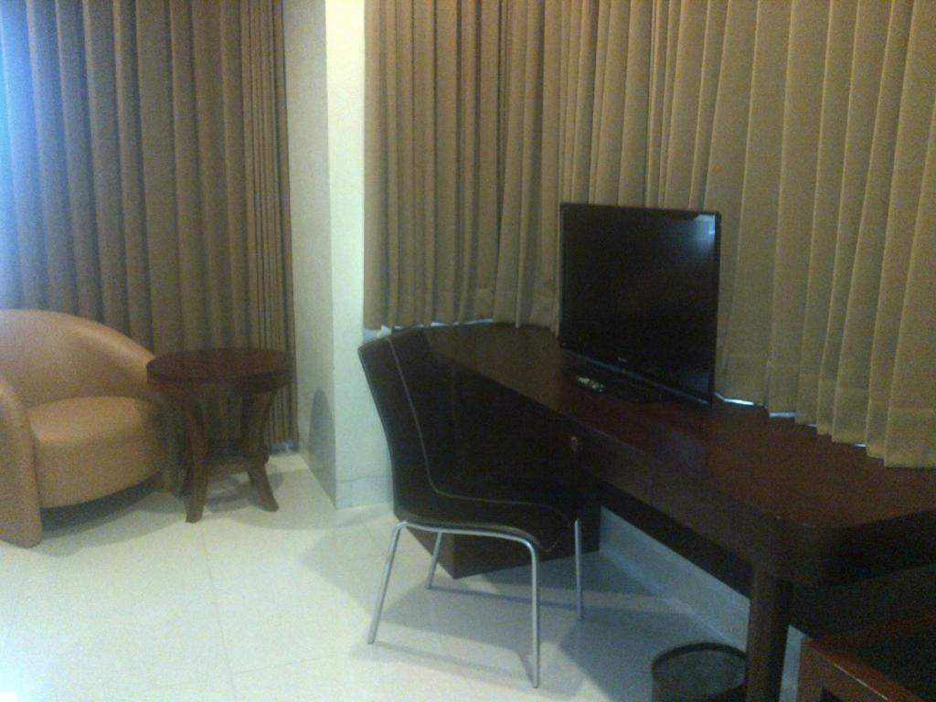 Wonua Monapa Hotel Resort Кендари Экстерьер фото