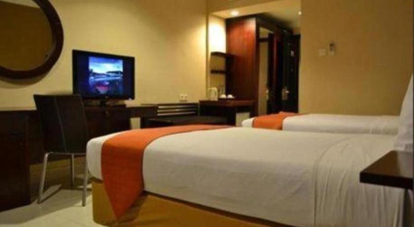 Wonua Monapa Hotel Resort Кендари Экстерьер фото
